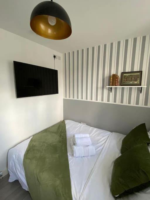 One Bedroom Putney Village Flat London Eksteriør bilde